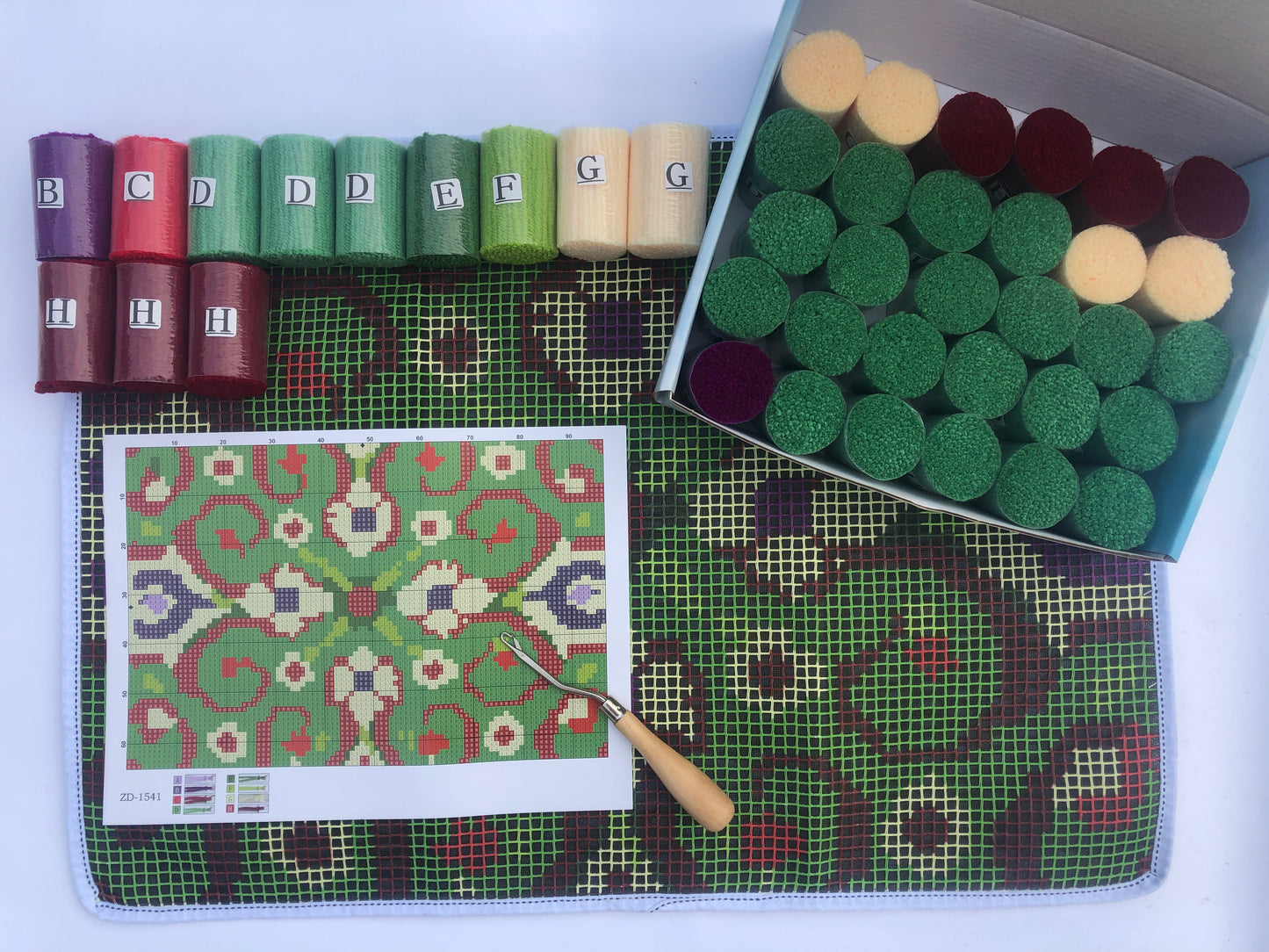 Symmetrical Symphony Latch Hook Kits for Adults & Beginners-Real Finished Rug Photo-Complete DIY Craft Kit, Includes Pre-Printed Canvas, Pre-Cut Yarns, Tool, Number Chart (Size 23.6" X 15.8")